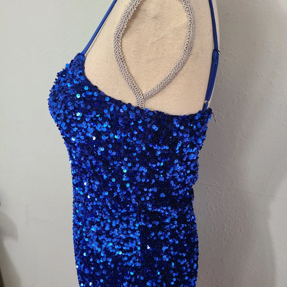 Lucy in the Sky Bodycon Sequin Dress in Royal Blue Size‎ Large